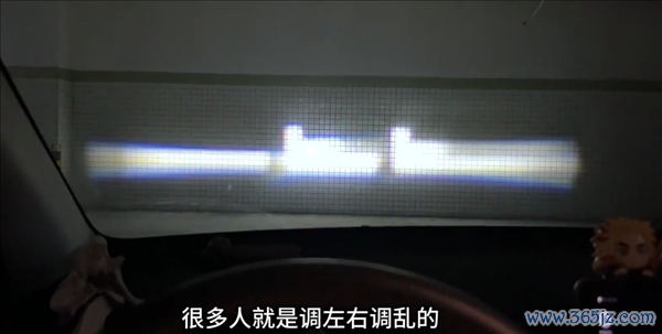 原来 连美国人都觉得特斯拉的车灯晃眼