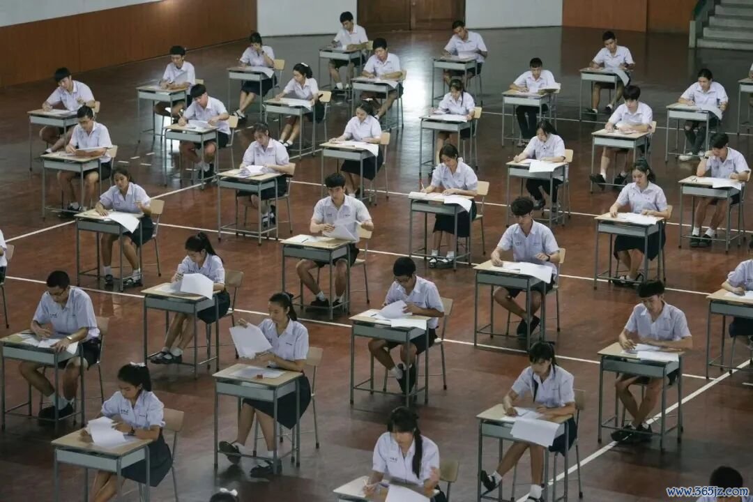 电影《天才枪手》剧照